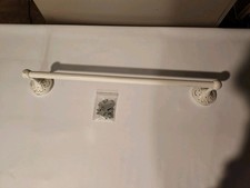 Shabby Chic Distressed 18"