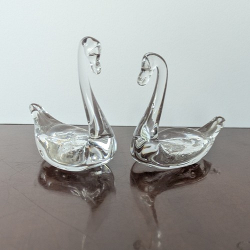 Hand blown glass swan - hand,