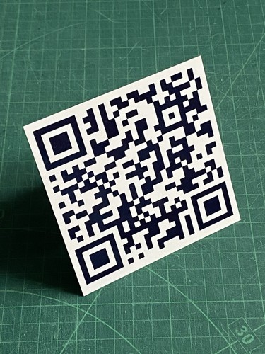 Personalised code metal - qr,