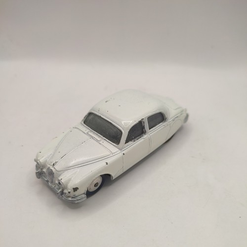 Corgi jaguar litre white - jaguar,