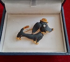 Pretty Vintage Style Gold Tone Black enamel Sausage Dog in Hat Fun Brooch.