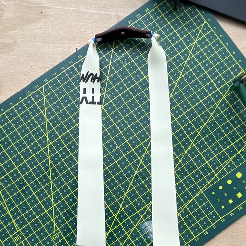 Hand made catty shack - , elastic