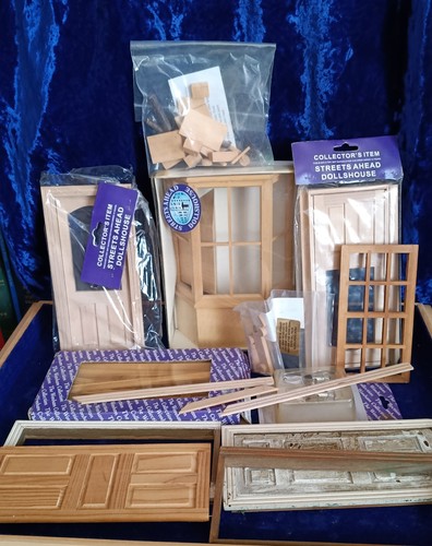 Dolls house wooden - wooden, doors