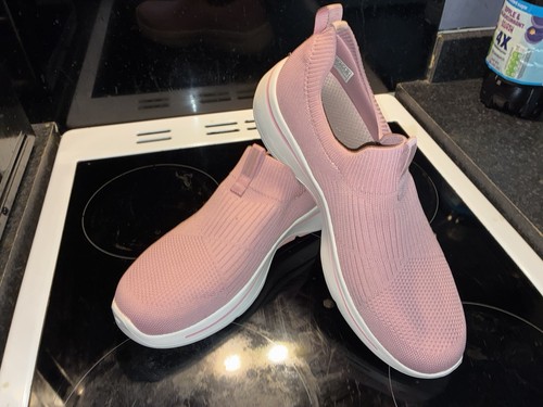 Sketchers arch fit - sketchers,