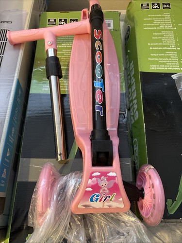 Pink scooter for young - pink,