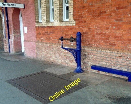 Photo 6x4 old weighing scales - old,