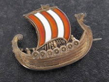 VINTAGE NORWEGIAN STERLING SILVER & ENAMEL VIKING SHIP BROOCH BADGE