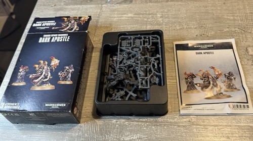 Chaos space dark - dark, apostle