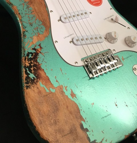 Vintage aged electric guitar - electric,