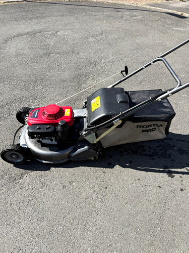 Year old honda hrh536 - old,