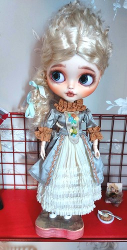 Teenage marie antoinette - teenage,