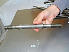 BSA TRIUMPH FRONT WHEEL SPINDLE VINTAGE AXLE 8 1/4" LONG X 5/8" NUTS