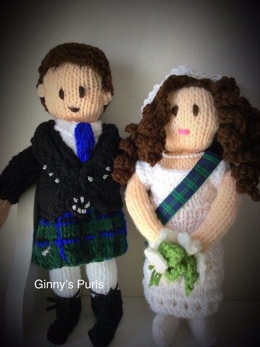 Hand knitted scottish bride - hand,