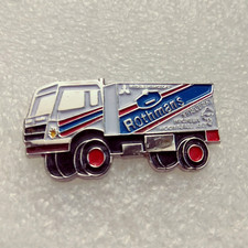 Pins Pin's lapel pin tobacco cigarettes ROTHMANS truck PARIS DAKAR 4X4 Mitsubishi