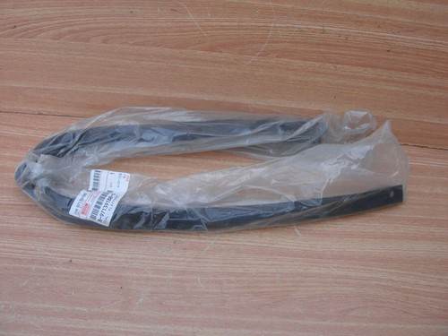 Hood bonnet seal front - hood,