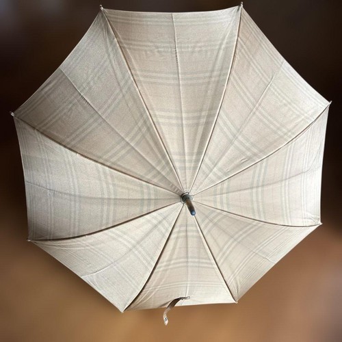 Old burberry long umbrella - old,