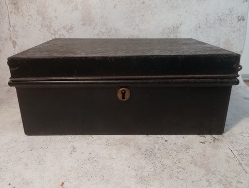 Vtg metal box documents - metal,
