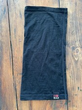 ISOBAA merino black neck