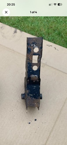 Bulkhead lower bracket - bulkhead,