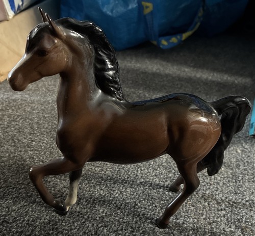 Vintage beswick horse - horse, prancing