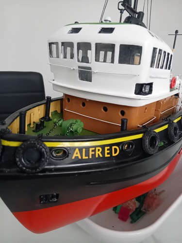 Model tug - model,