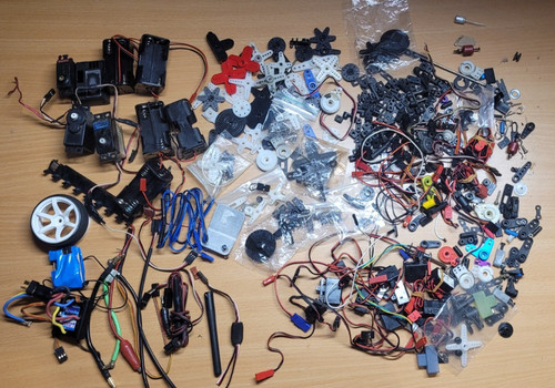 Job lot radio - lot,