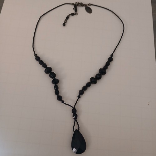 Fauceted jet black - jet-black, glass