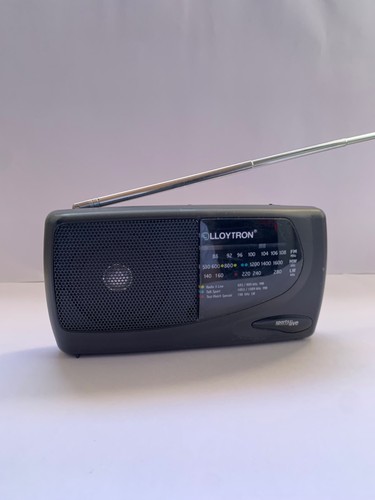 Lloytron portable sports radio - sports,