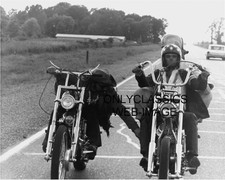 EASY RIDER CAPTAIN AMERICA MOTORCYCLE CHOPPER HARLEY DAVIDSON 8X10 PHOTO FONDA
