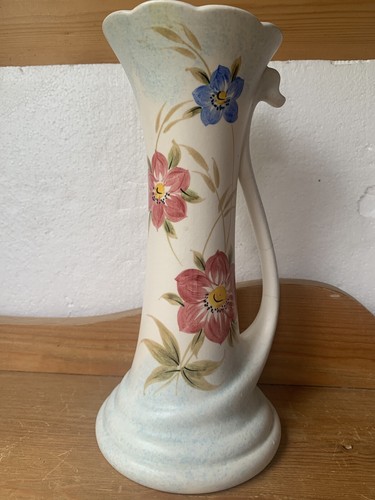 Signed radford vase - e,