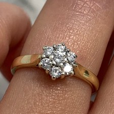 Diamond .29ct Daisy Flower