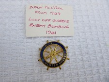 M.V. ULSTER PRINCE SHIP WHEEL 1929 - 1941 VINTAGE RARE PIN BADGE  (# 77)