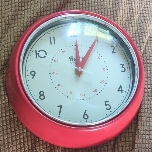 Retro vintage wall clock red - vintage,