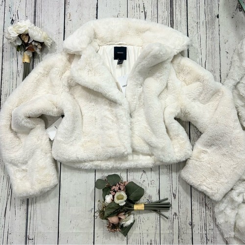 Forever premium crop plush - crop,