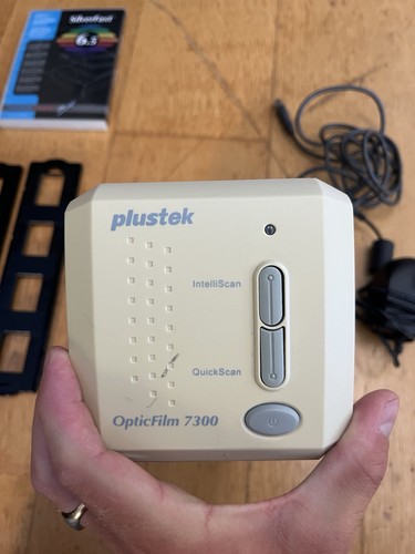 Plustek opticfilm 7300 photo - plustek,
