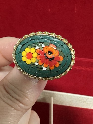 Vintage oval brooch - oval,