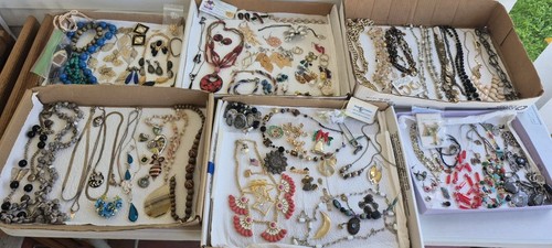 Vintage costume jewelry mixed - vintage,