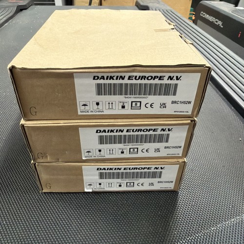 Daikin madoka brc1h52w7 white - daikin,