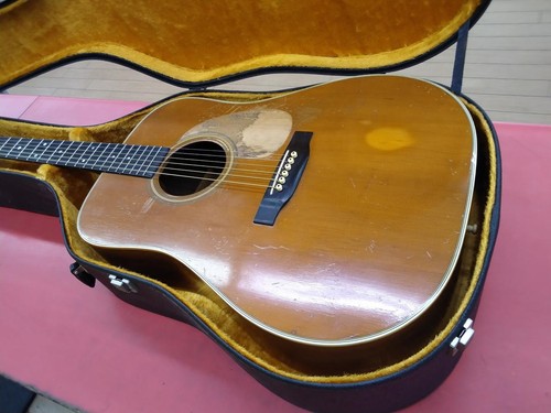 Martin acoustic guitar - martin, d-28