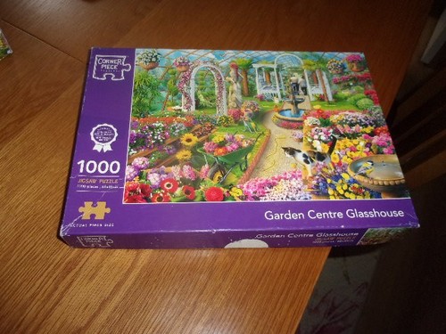 Garden centre glasshouse - centre,