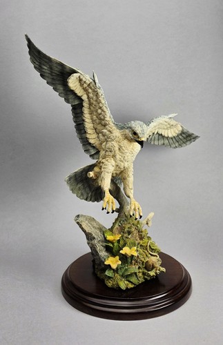 Country artists sculpture - country,