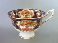 Royal Albert Heirloom Tea Cup