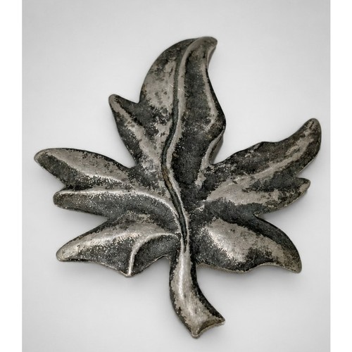 Vintage leaf brooch - vintage,