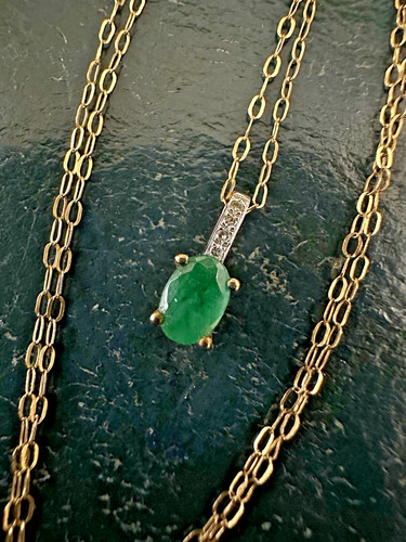 Vintage yellow gold emerald - yellow,