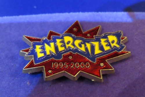Alton towers pin - towers, badge