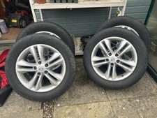 Nissan Qashqai Alloys with Winter Tyres 215/60 R 17