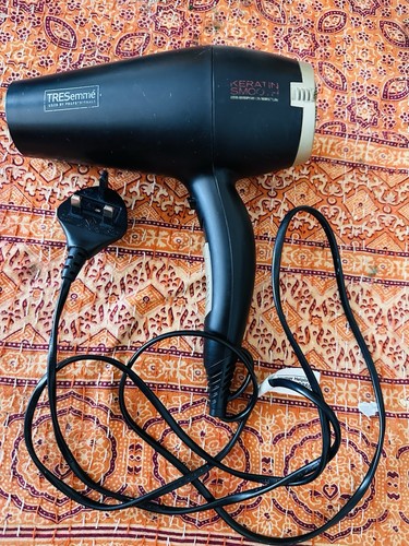 Tresemmé keratin smooth - smooth, 2200w