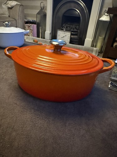 Creuset cast iron oval - le,