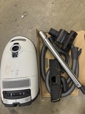 Miele - Complete C3 Cat and