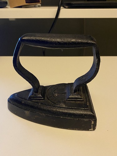 Vintage cast iron flat - cast,